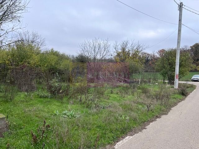 Teren Comana- strada Funieru.